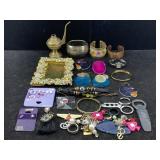 Fashion Jewelry Incl. Bracelets, Earrings & More