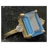 14k Gold Ring W/blue Topaz, Tw 3.4g, Sz 7