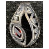 Sterling Silver Pendant W/garnet, Tw 5.6g, Sz 1in