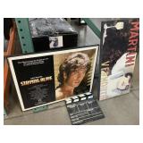 Wall artwork incl. movie poster, signs and more,