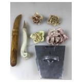 Primitive Style Knives, 25cent Coin Operated