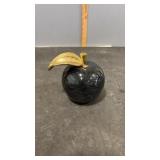 Black Onyx Apple with Brass Stem 4.5"