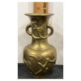 Chinese Heavy Bronze vase 7" tall