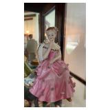Figurine seated lady porcelain pink and gold