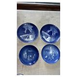 Bing & Grondshl Christmas plates