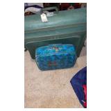 2 vintage suitcases