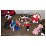 Miscellaneous lot of toys dinosaur eggs  with no