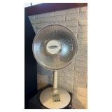 Soleus air floor fan