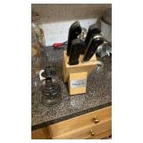 Knife block with miscellaneous knife
