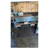 Work bench on wheels 87ï¿½x35ï¿½x33ï¿½ contents on