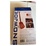 Snowjoe snow shovel
