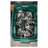 Tote with lid and lots of caster wheels