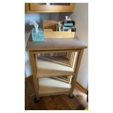 24 x 20 x 36ï¿½ wooden shelf  and contents