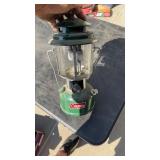Coleman lantern model 220 J