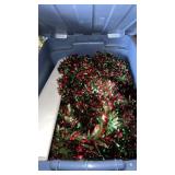Tote  with  lid and Christmas tree decorations