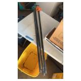 One pipe clamp and 2 pipe without clamp