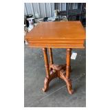 Approximately 30 x 18 x 18" square end table