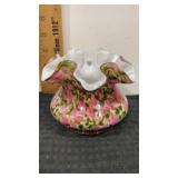 Fenton ruffled vase  4" vase