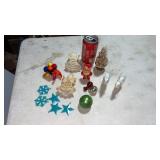 Miscellaneous lot of Christmas ornaments, Santa