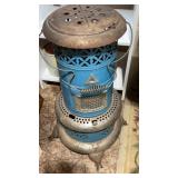 Antique 1913 perfection number 630 blue porcelain