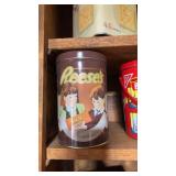 Vintage tins Reeseï¿½s, animal crackers, Hershey