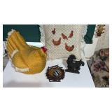 Miscellaneous lot of chicken / rooster cast iron