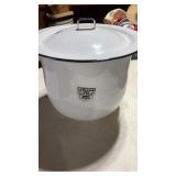 Belmont enamelware pot with lid , handle and