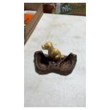 Unmarked Dog Pipe Holder