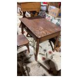 Antique childrenï¿½s/doll desk 16.5x15x21