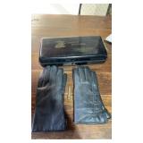 Vintage ladies lipstick case, gloves and 1940ï¿½s