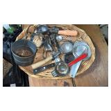 Miscellaneous lot of kitchen utensils in a basket