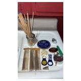 Miscellaneous lot of western number eight gold