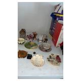 Miscellaneous decorative pieces
