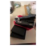 Lot of lithium ion batteryï¿½s for computers