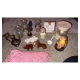 Miscellaneous vases , pink doilies, and more