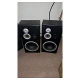 2 KLH 9250B Floorstanding Speakers