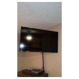 Samsung 40" TV with Wall Mount & LG Soundplate