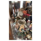 Large shelf lot of boyd bears