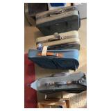 4 Rolling Suit Cases, Samsonite, American