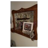 Mirror lot with decorations