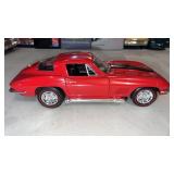 ERTL 1967 Corvette, diecast car 1:18  scale