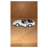 1988 Chevrolet Corvette 1:24 Scale Die Cast Model