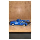Official Mobil 1:24 Model Tow Truck