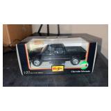 Maisto special edition Chevy Silverado, black