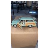 1949 Ford Woody Wagon 1/18 Scale Model Die Cast