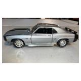 ERTL 1969 Chevy Camaro  SS diecast car 1:18 scale