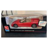AMT ERTL 1998 Chevy Corvette, convertible car NIB