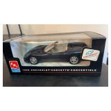 AMT ERTL 1999 Chevy Corvette, convertible car NIB