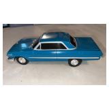 MAISTO 1963 Chevy impala SS  model 1/25 scale