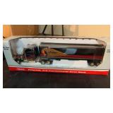 Leopard tee Classics 1:64 scale Peterbilt 379